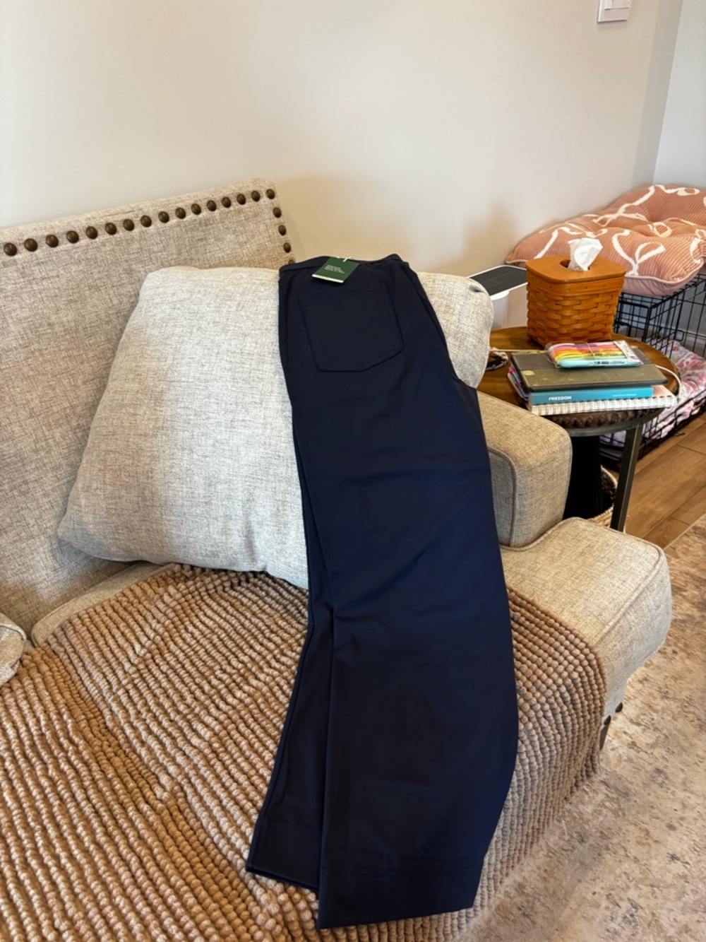 HALARA Women’s Navy Pants- Petite Medium